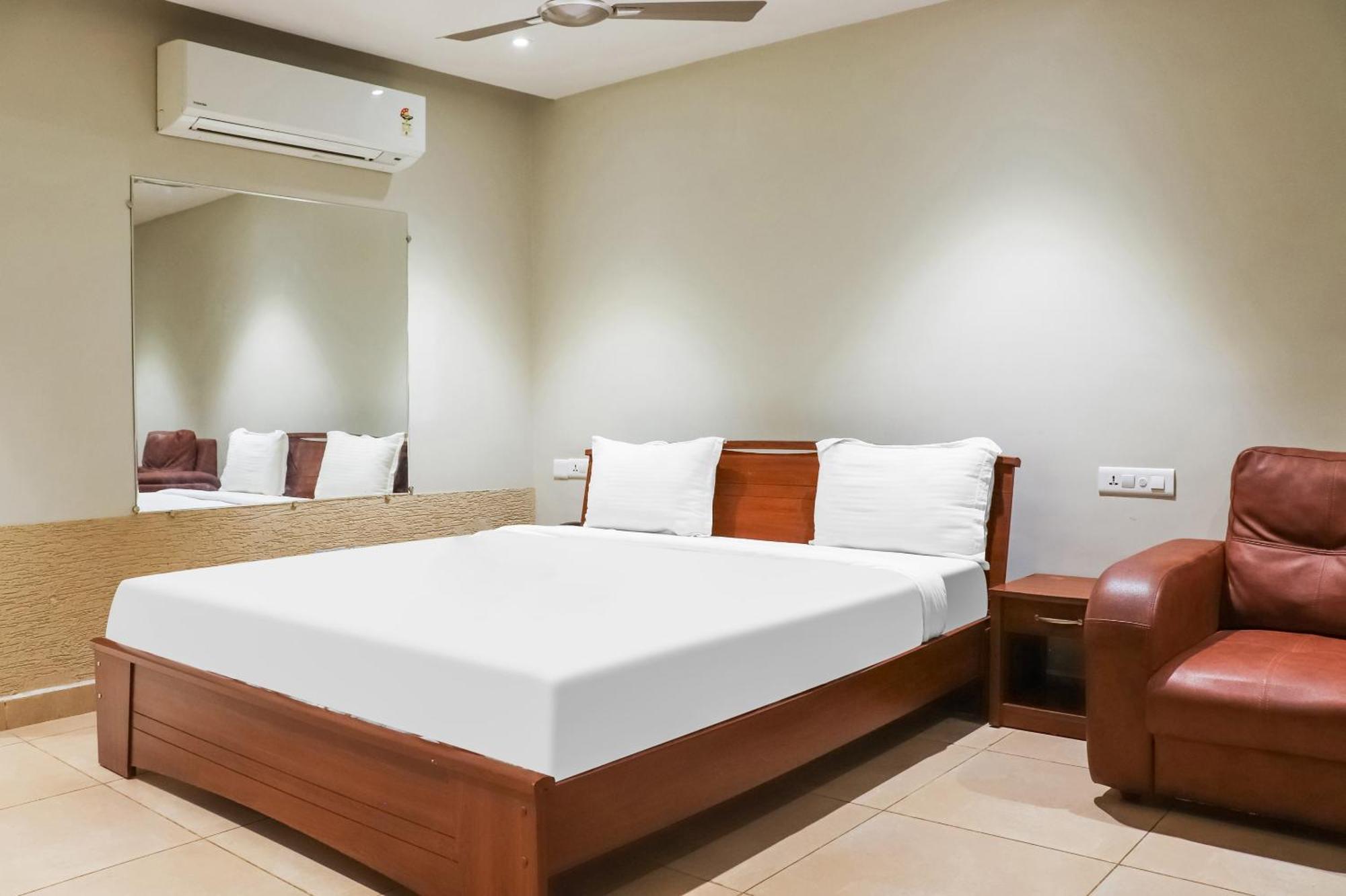 Collection O Kk Trends Hotel Vijayawada Ngoại thất bức ảnh