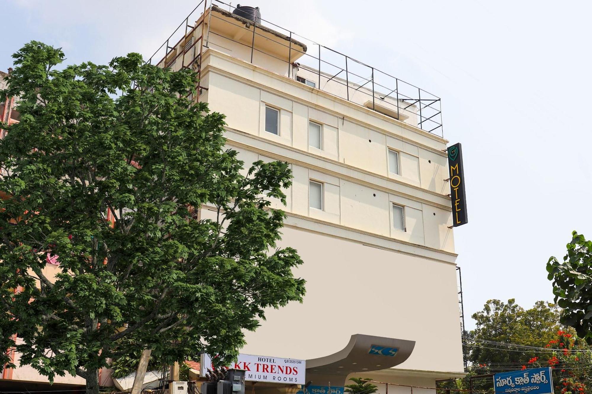 Collection O Kk Trends Hotel Vijayawada Ngoại thất bức ảnh
