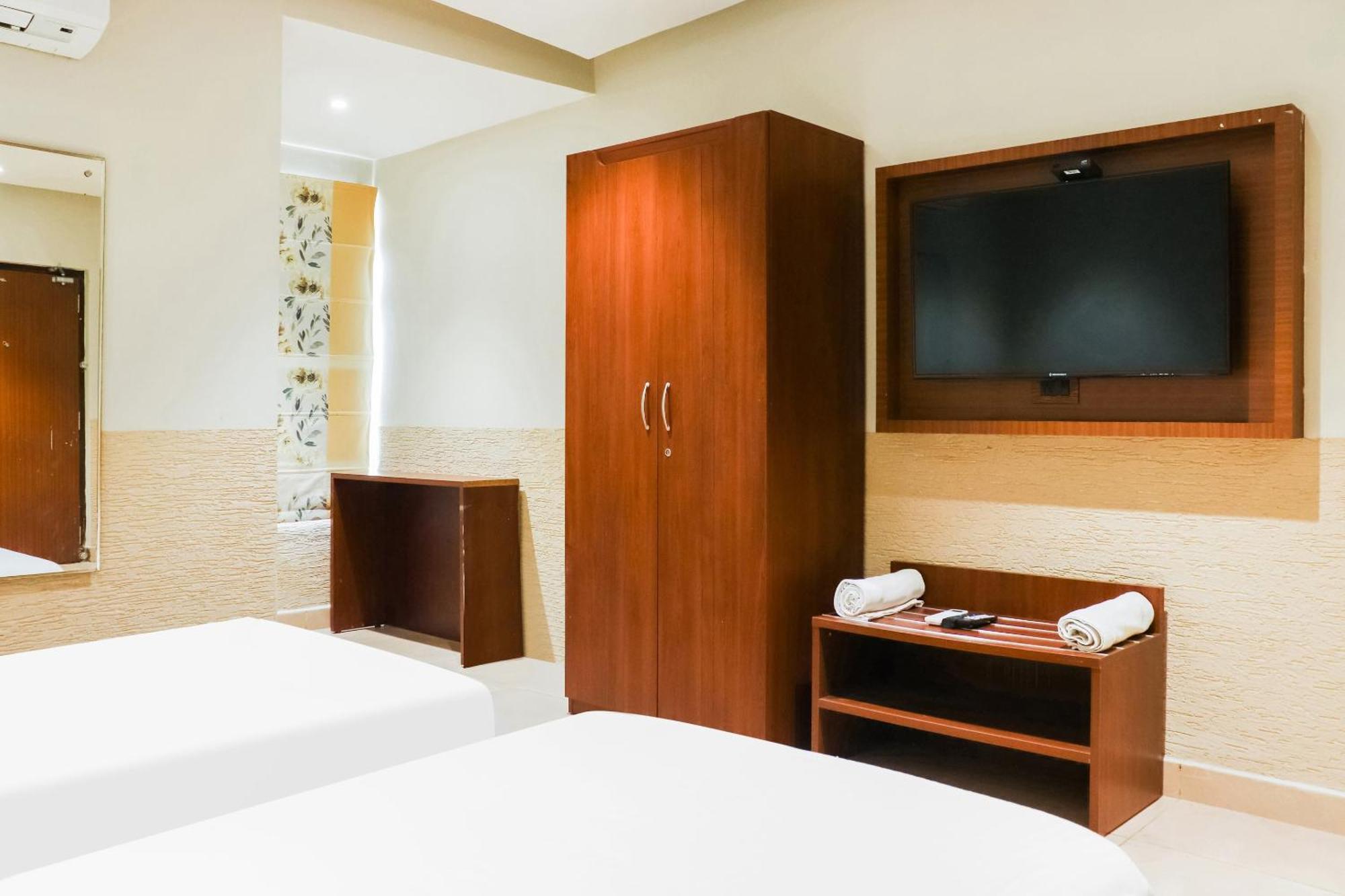 Collection O Kk Trends Hotel Vijayawada Ngoại thất bức ảnh
